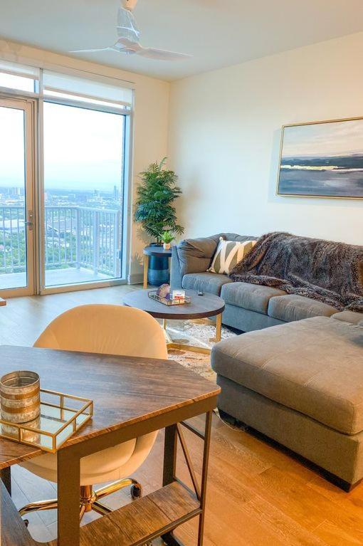 Medcenter Vacation Glasspad Skyline Views, 1 Free Prking Spot, Sleeps 4, Ask For Rental Car Option Houston Exterior photo